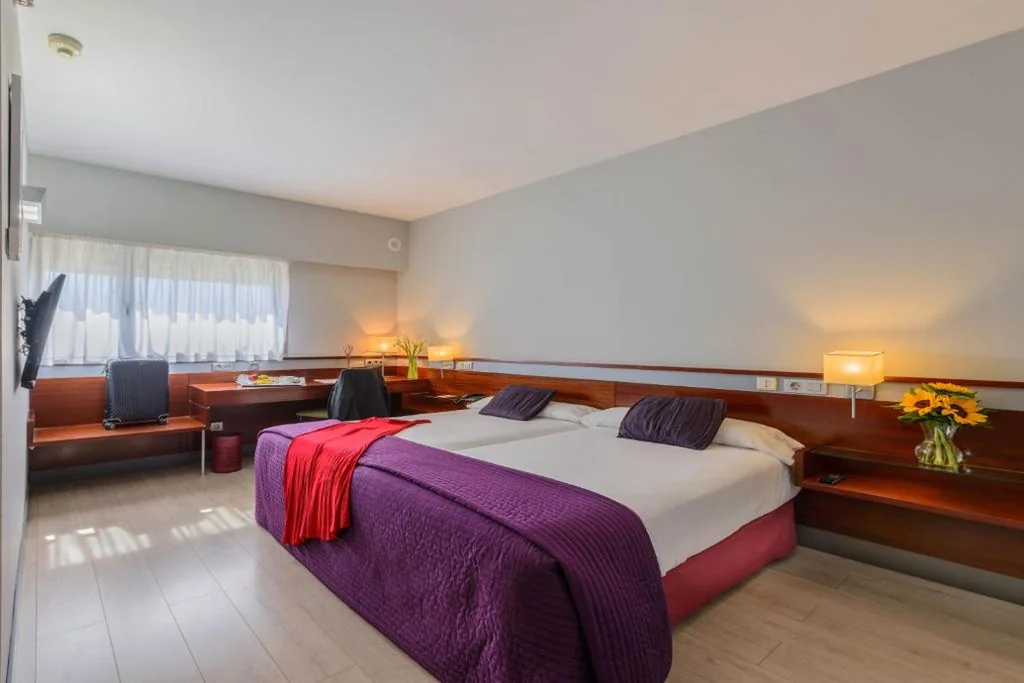 Tweepersoonskamer met 2 bedden — Hostal Porcel Torrejón