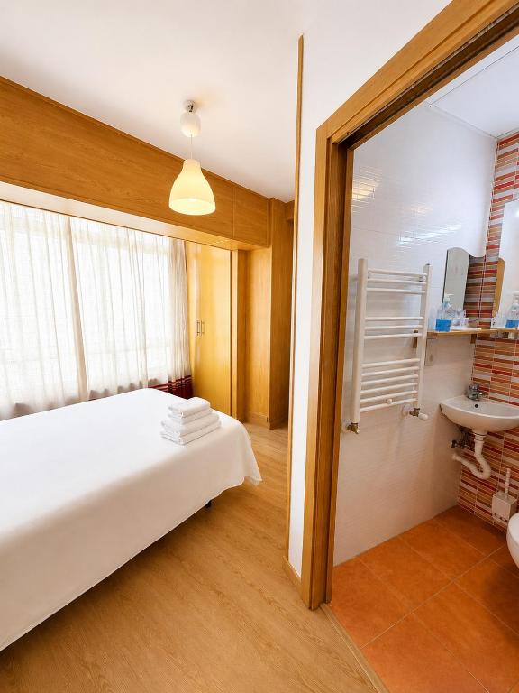 Hostal Porta Santiago