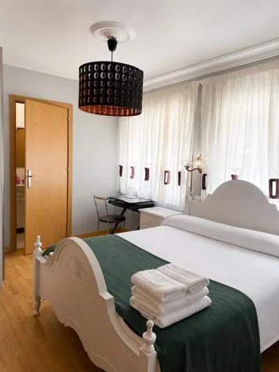 Hostal Porta Santiago — photo 3