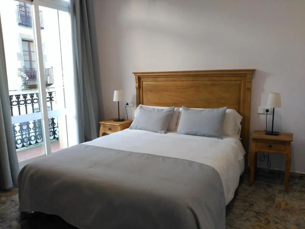 Quarto Duplo - 1 ou 2 camas — Hostal Portofino