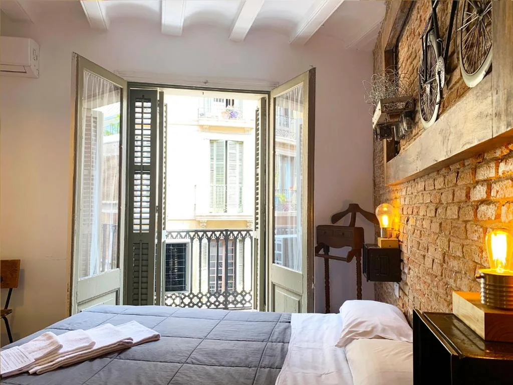 スーペリアダブルルーム — Hostal Portugal