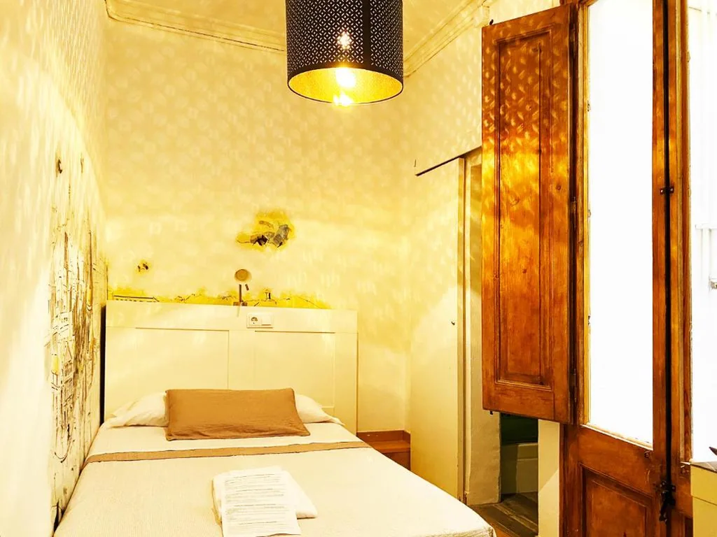 シングルルーム — Hostal Portugal
