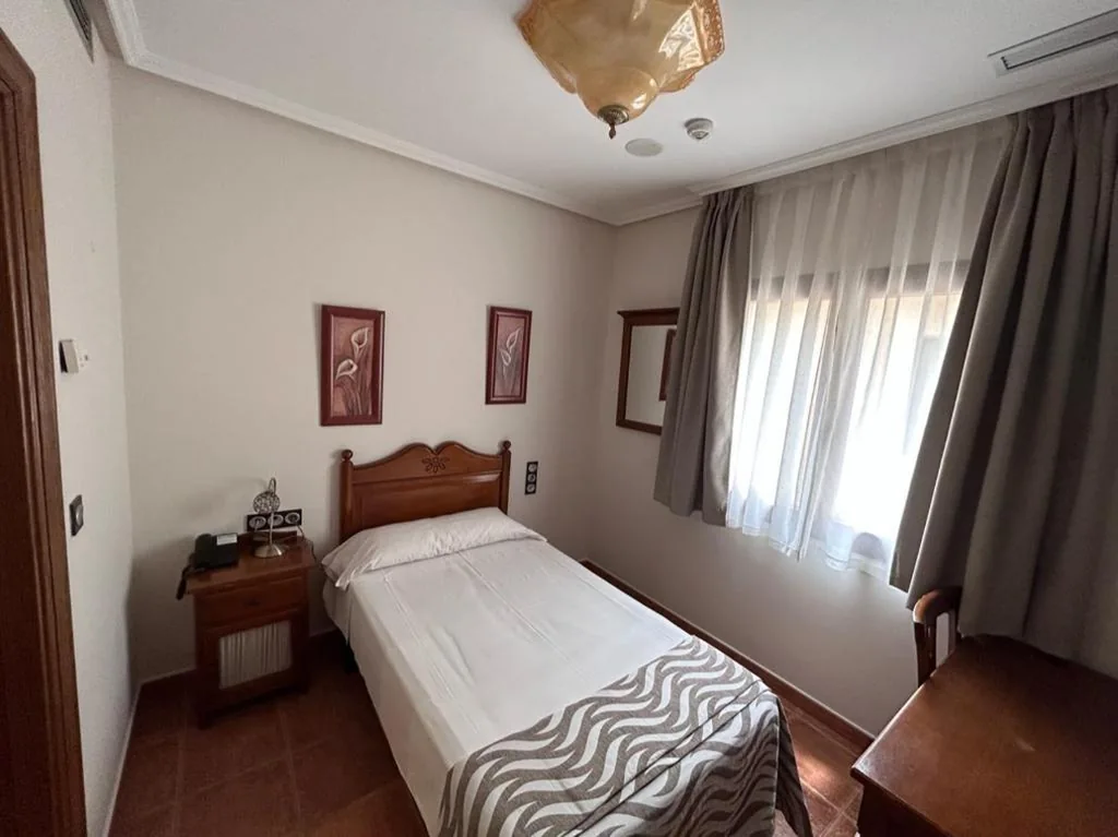 シングルルーム — Hostal Posada Entreviñas