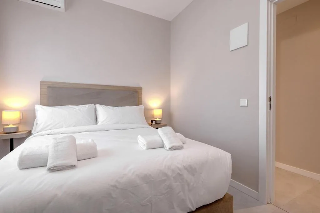 Habitación Doble Estándar — Hostal Puerta Almar