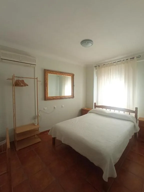 Family Room with Shared Bathroom — Hostal R-Conecta