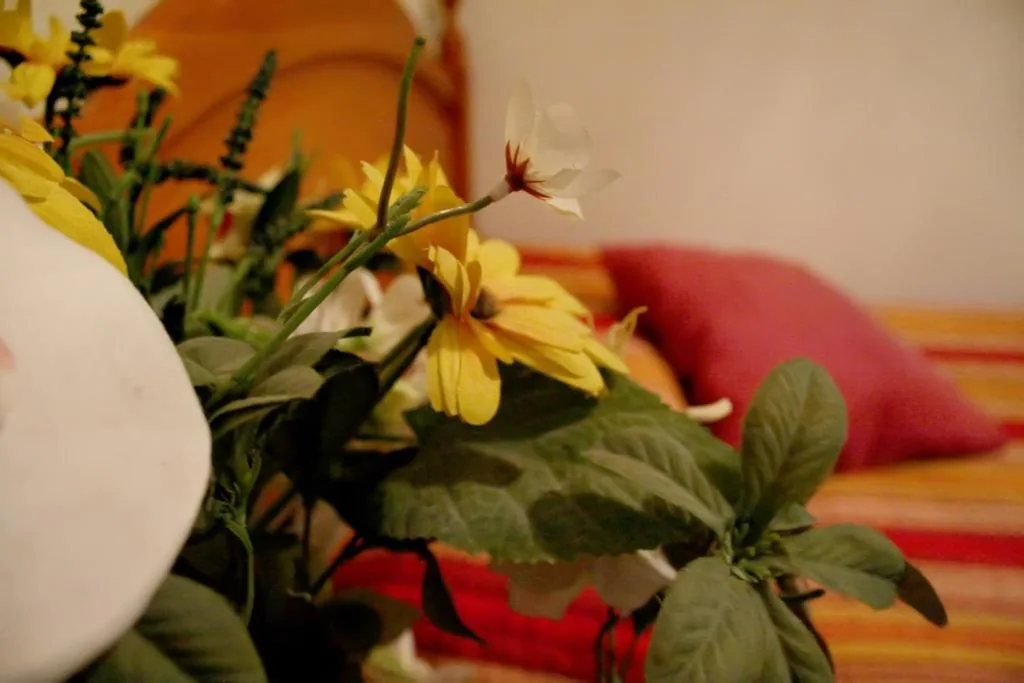 Camera singola economica con bagno condiviso — Hostal Ramón y Cajal