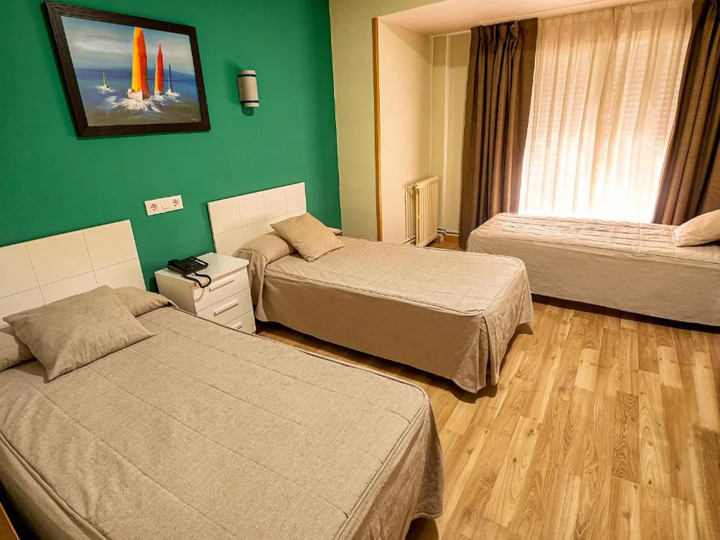 トリプルルーム — Hostal Real Aranjuez