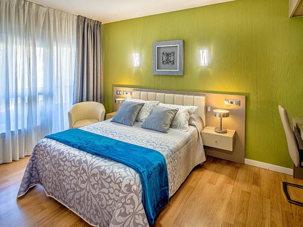 ジュニアスイート — Hostal Real Aranjuez