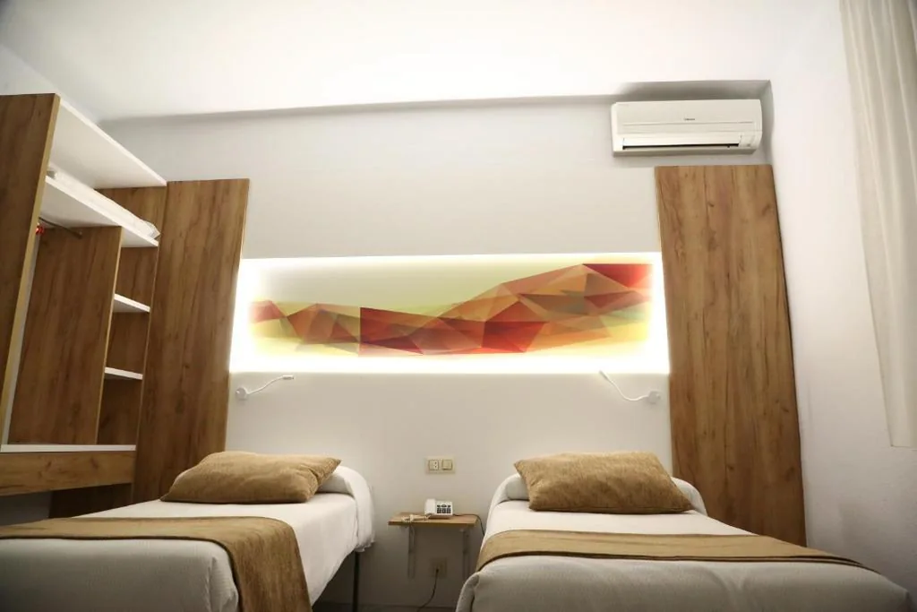 Camera doppia - 2 letti — Hostal Real