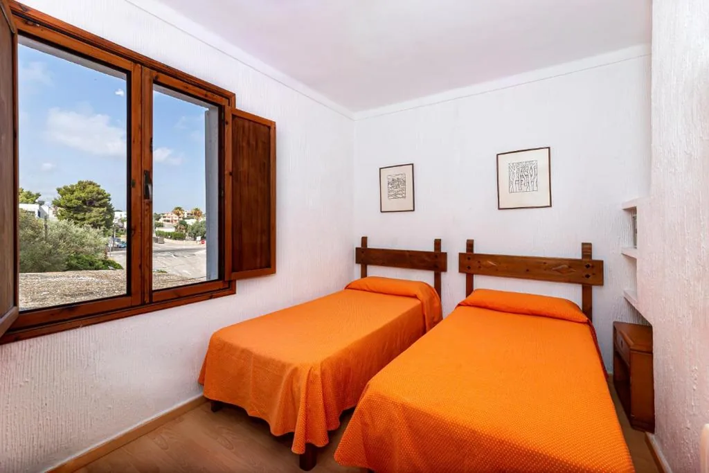 经济型双人间，私人浴室位于客房外 - 1张或2张床 — Hostal Residencia San Francisco