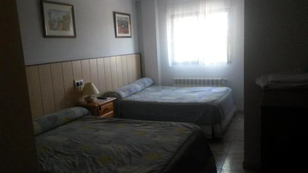 Vierbettzimmer — Hostal Residencia Taray