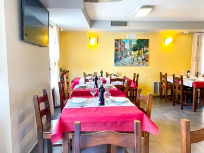 Hostal Restaurante Ainoa — 照片 5