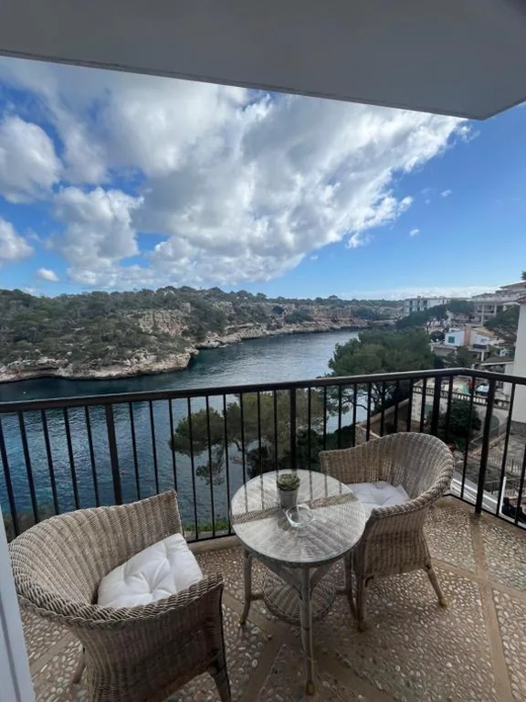 Habitación Doble con vistas al mar — HOSTAL RESTAURANTE CALA