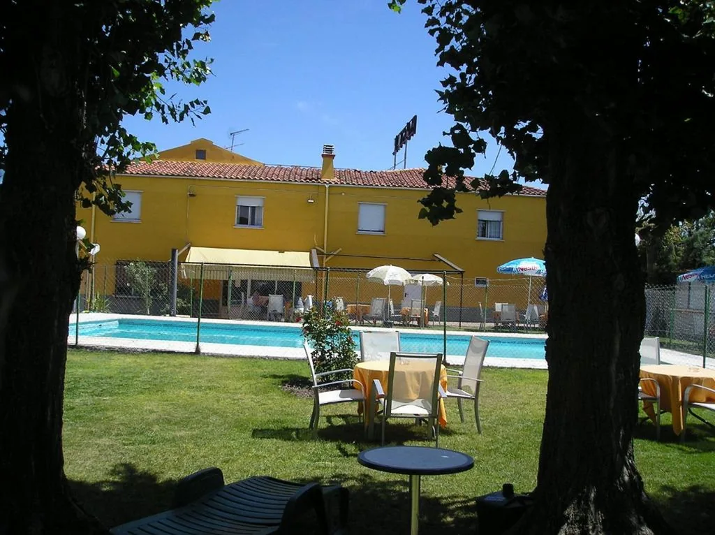 Hostal Restaurante Carolina
