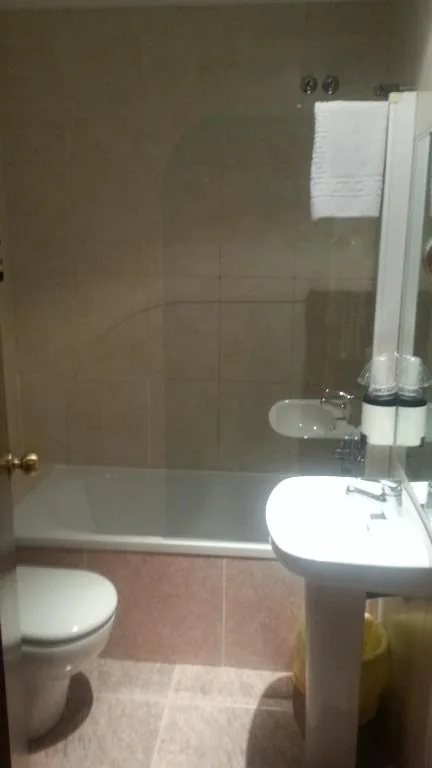 ダブルルーム — Hostal Restaurante Cornella