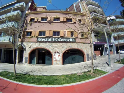 Hostal Restaurante Cornella — 写真 6