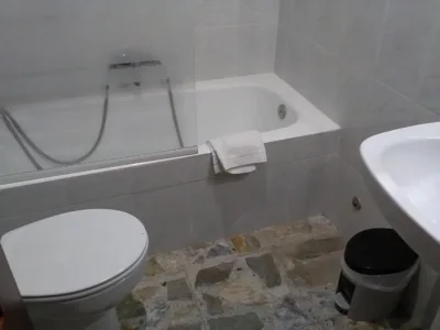 Hostal Restaurante el Cazador — 照片 12