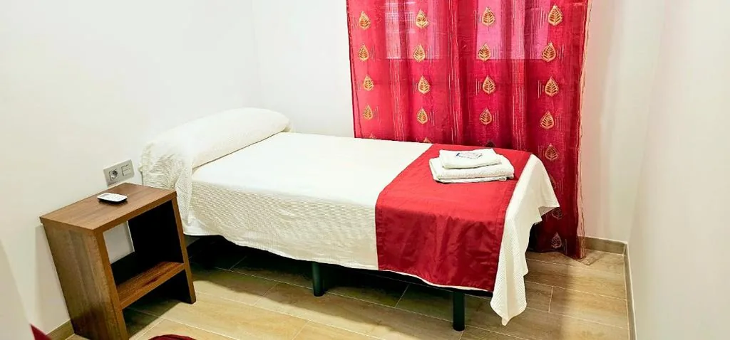 Habitación Individual — Hostal Restaurante el cruce