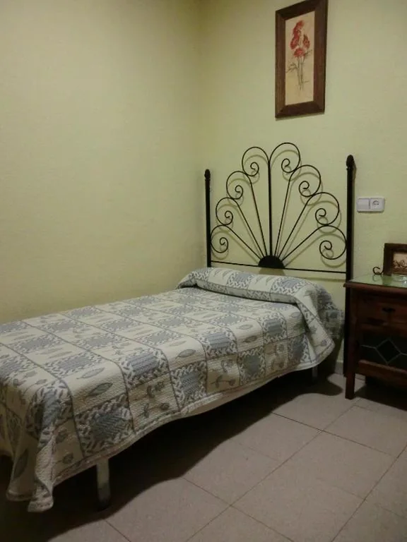 Eenpersoonskamer — Hostal Restaurante El Paso