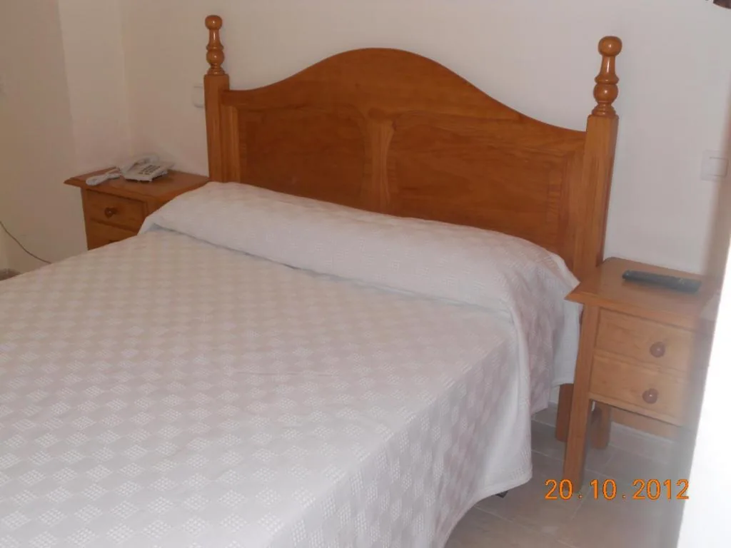 Doppelzimmer – 1 oder 2 Betten — Hostal Restaurante Hermanos Zamora