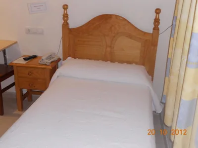 Hostal Restaurante Hermanos Zamora — Foto 11