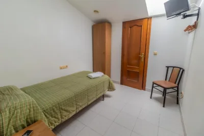 Hostal - Restaurante La Buena Villa — foto 8