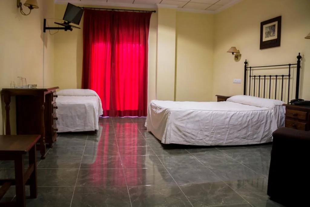 Hostal Restaurante La Curva
