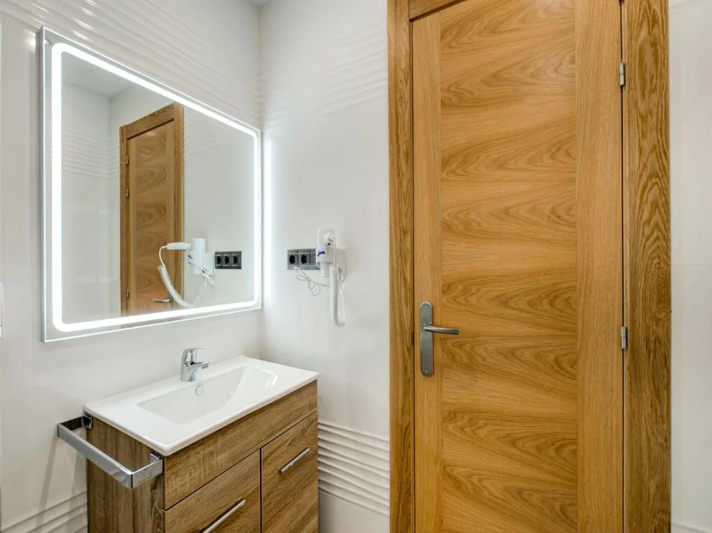 Double Room with Extra Bed — Hostal Restaurante La pinta
