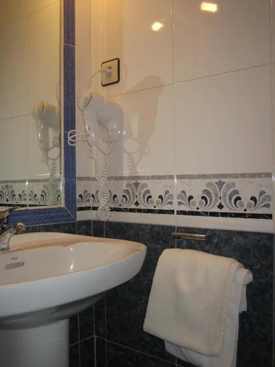 Hostal Restaurante la Trucha — Foto 3