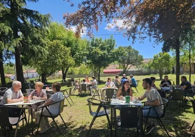 Hostal Restaurante Las Cavenes Del Cabaco — foto 4