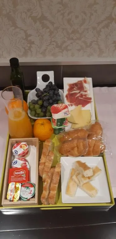 Hostal-Restaurante LUGANO — Foto 4