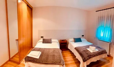 Hostal Restaurante MarRojo Sanabria — Foto 2