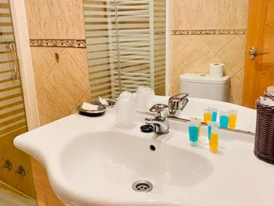 Hostal Restaurante MarRojo Sanabria — Foto 11