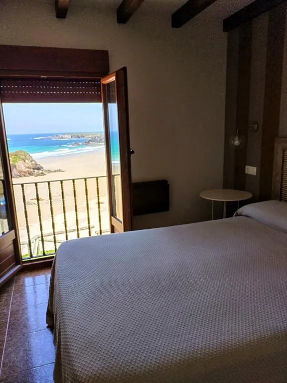 Hostal Restaurante Parajes