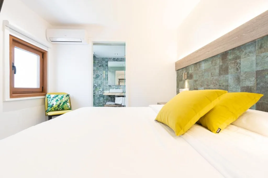 Chambre double Deluxe — Hostal Restaurante Pou des Lleó