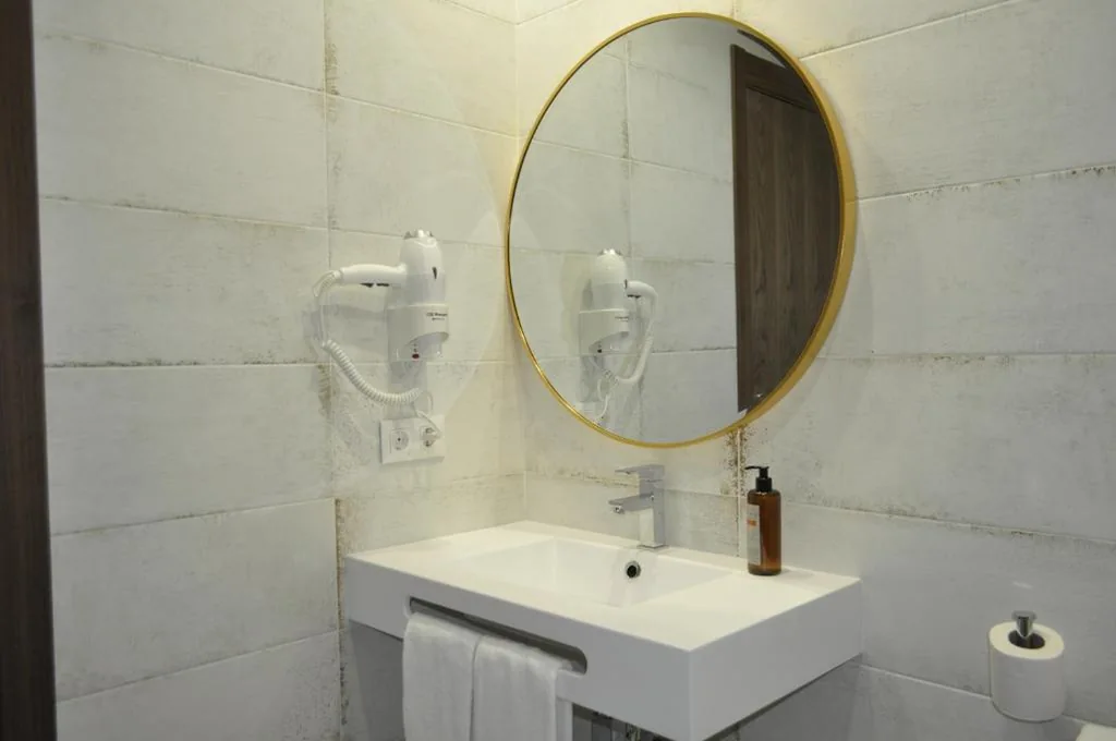 Habitación Doble adaptada para personas con discapacidad - 1 o 2 camas — Hostal Restaurante Villa de Brihuega