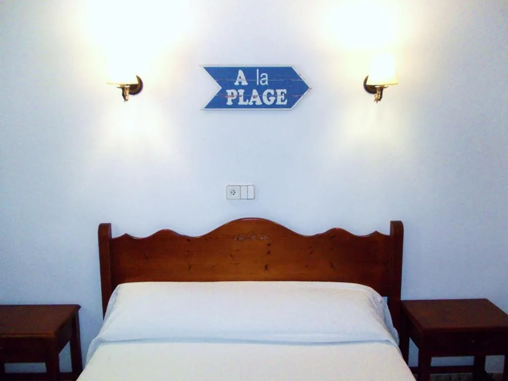 内庭院景双人间 — Hostal Rey