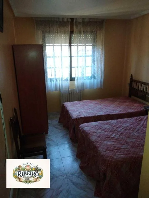 Quarto Duplo - 2 camas — Hostal Ribeiro Verín