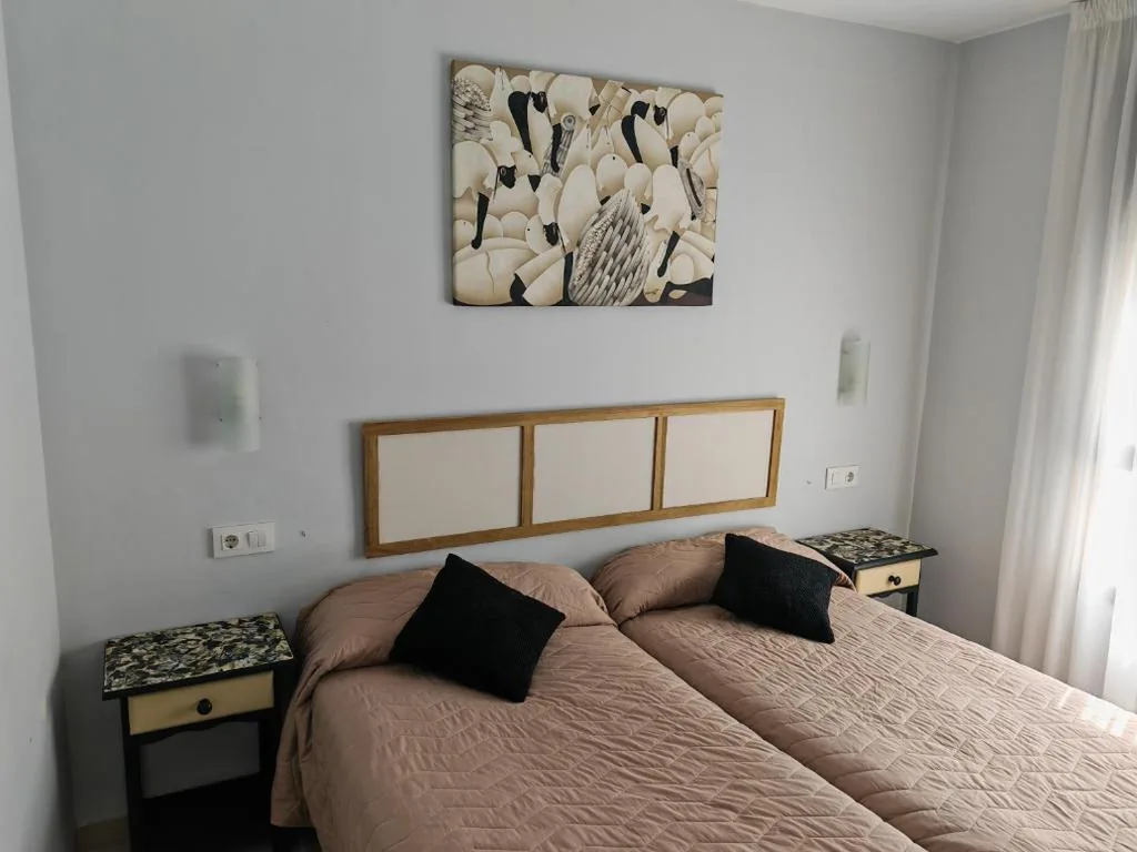 Camera doppia con bagno privato - 2 letti — HOSTAL RIGAU