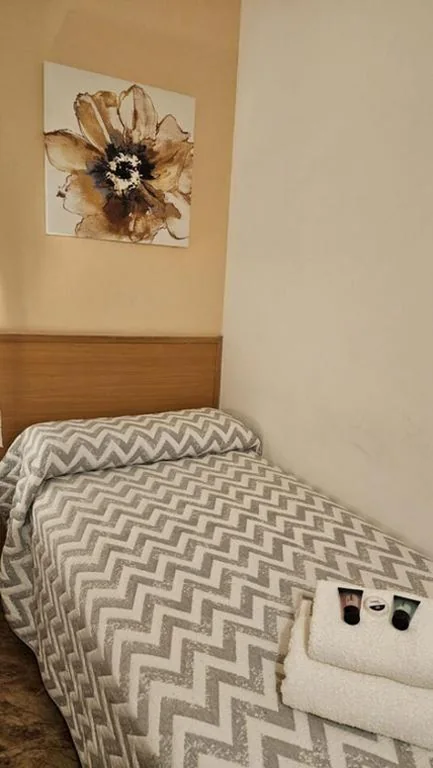 Einzelzimmer mit Gemeinschaftsbad — Hostal Rio De Castro