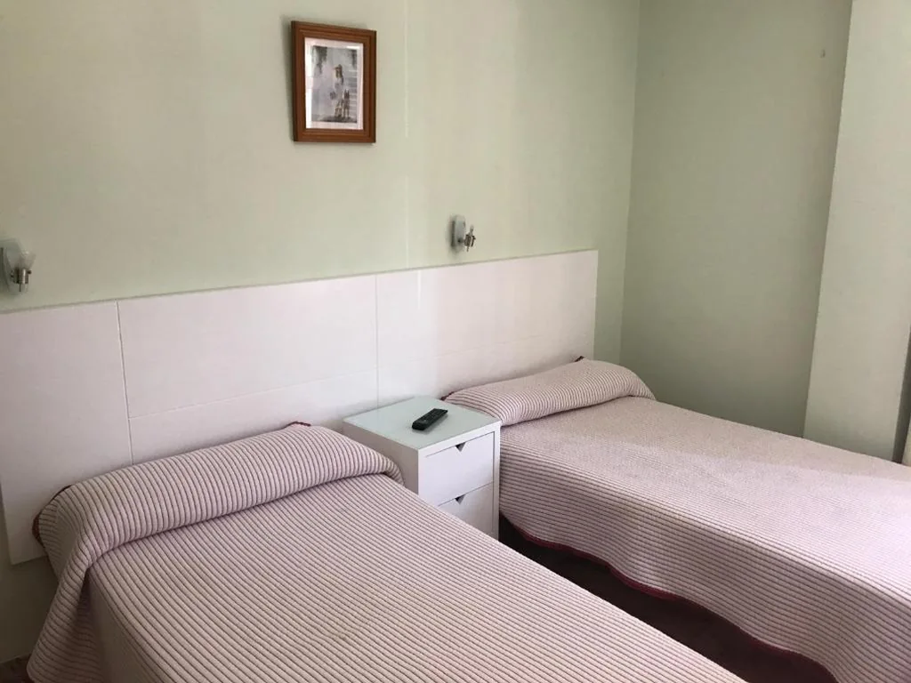 シングルユースのダブルルーム — Hostal Rio de Oro