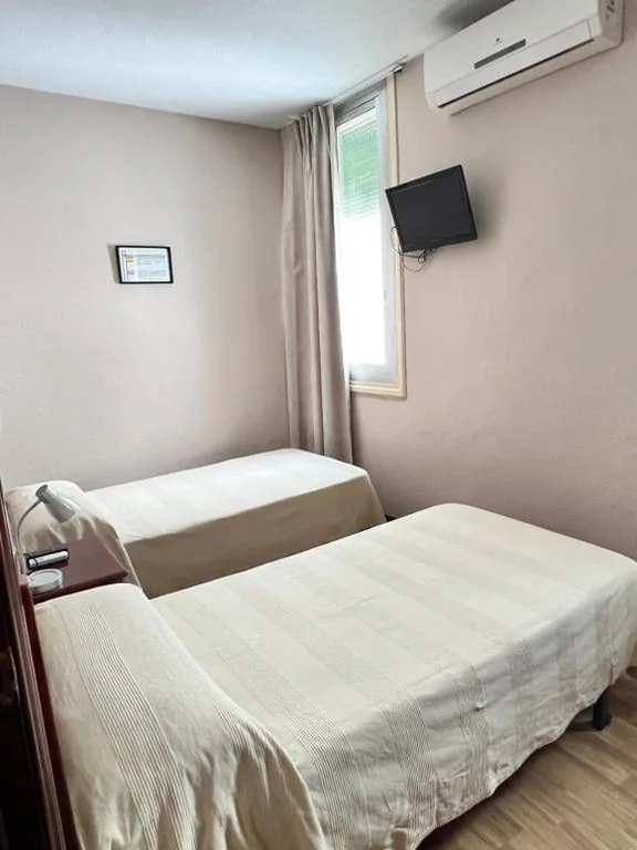Quarto Individual com banheira — Hostal Río Paraná
