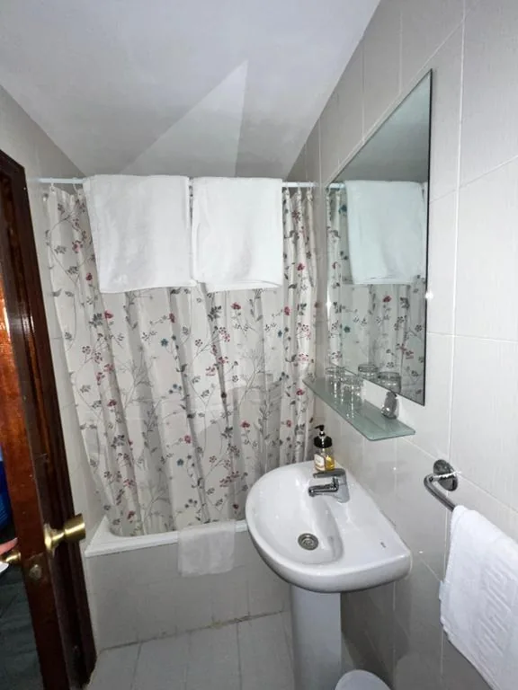 Quarto Individual — Hostal Río Paraná