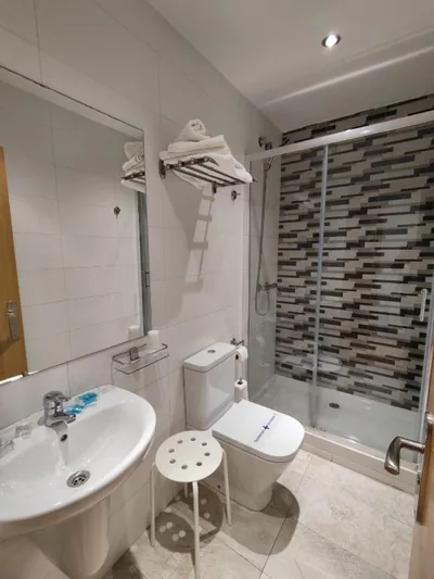 Hostal Rioja Condestable — Foto 7