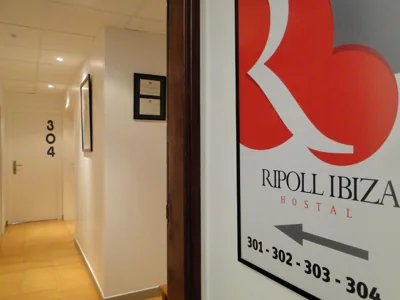 Hostal Ripoll Ibiza — Foto 11