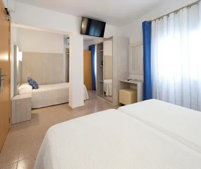 Hostal Roca — Foto 11