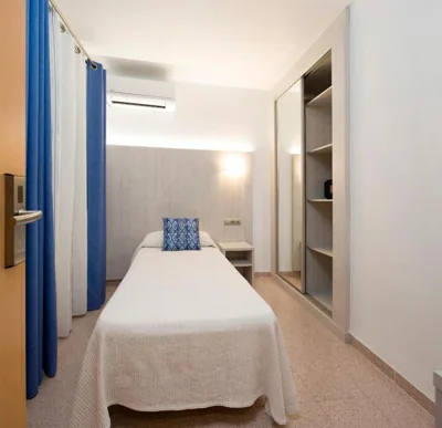 Hostal Roca — Foto 12