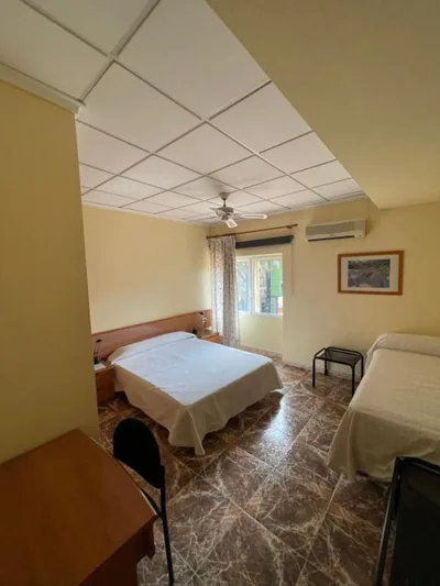 Hostal Rosaleda — foto 4
