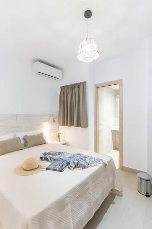 Habitación Doble Interior Económica — Hostal Rosell Boutique