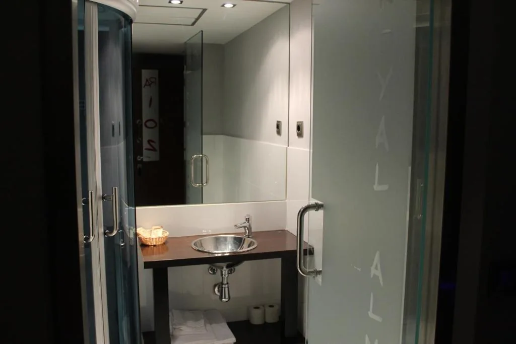 Habitación Doble Deluxe con balcón — Hostal Royal Almorox